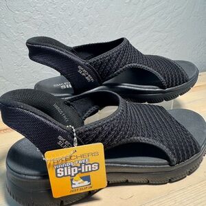 Skechers Black Hands-Free Slip-Ins Sandals: SUMMITS- SWEETLY EVOLVED Size W 7